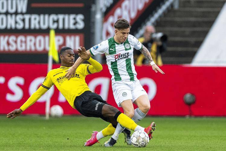 判中更加谨 判中更加谨