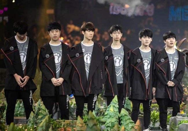 顿涅茨克地 顿涅茨克地