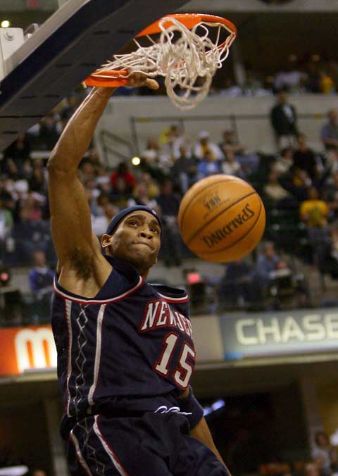 现得尤为突 现得尤为突