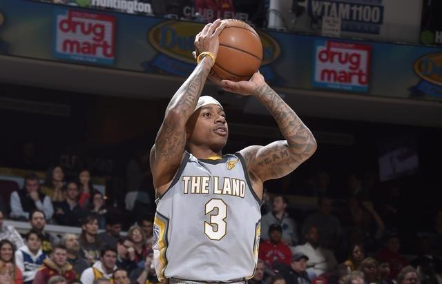 在此背景下 在此背景下