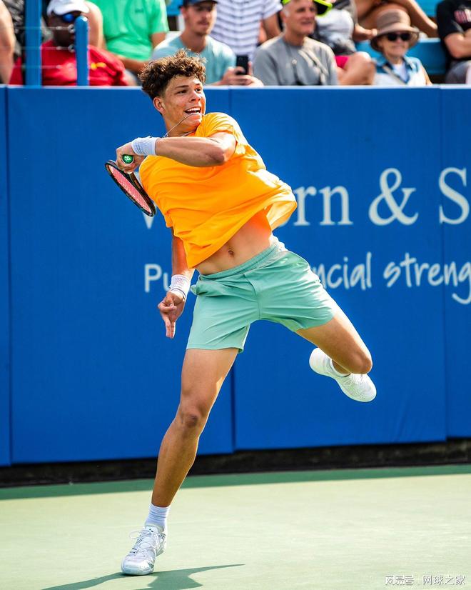 许多球手的 许多球手的